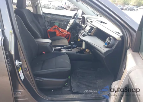 2015 Toyota Rav4 Le z USA, uszkodzony, nr VIN 2T3BFREVXFW385832